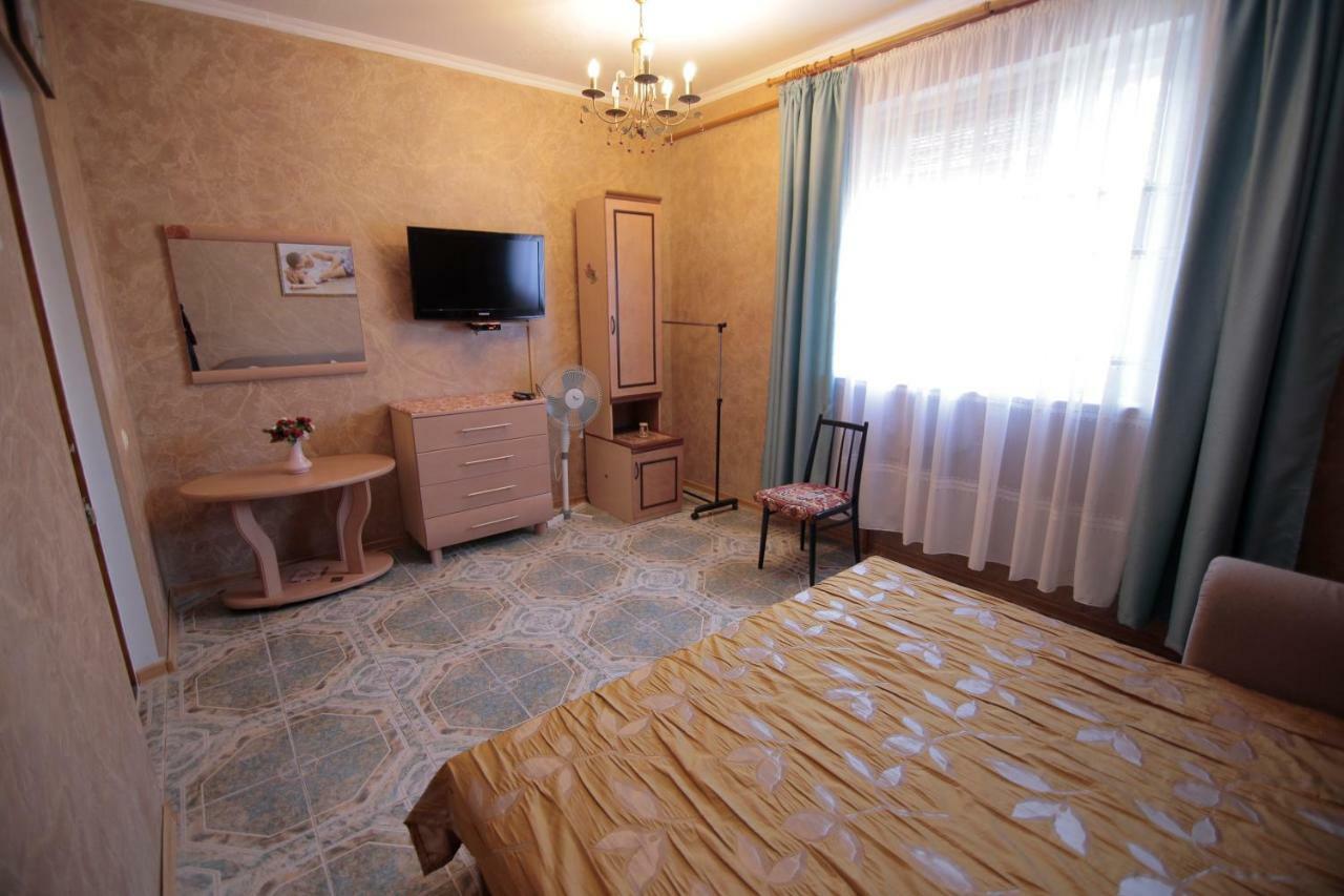 Guest House Kamenny Dom 卡罗利诺-布加兹 外观 照片