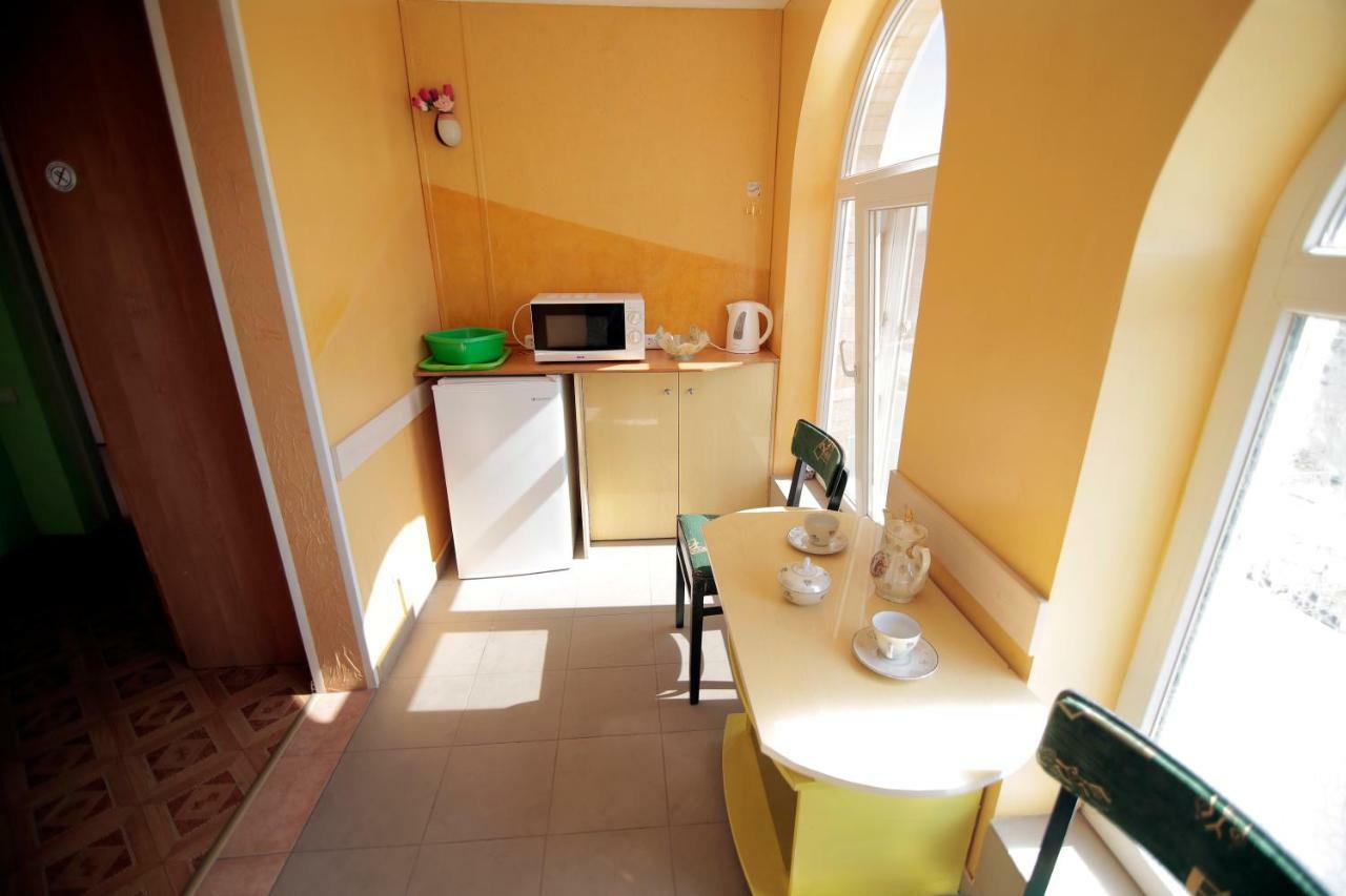 Guest House Kamenny Dom 卡罗利诺-布加兹 外观 照片